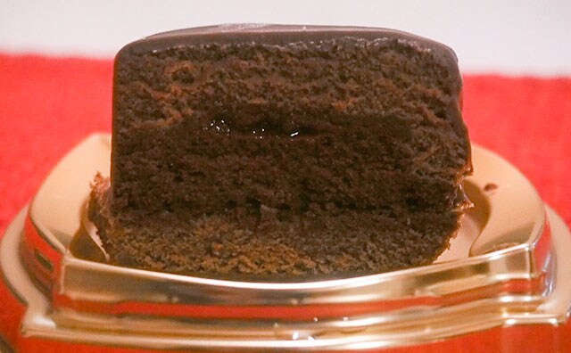 298円でも安い！ファミマがコンビニスイーツの限界突破！