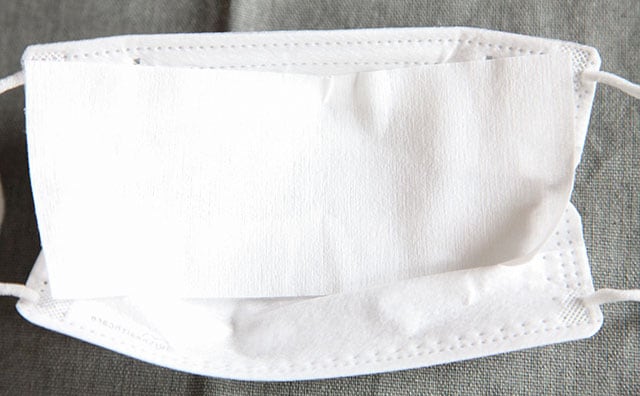 ひと工夫でマスクが長持ち!? セリアで見つけたこれ、便利グッズでした