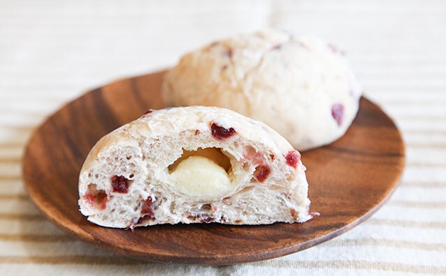 クリチじゃなくてチョコ!ファミマの新作パンは138円以上の満足感!