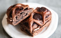 SNSで絶賛の嵐！チョコ好きならファミマのデニッシュをゲットせよ！