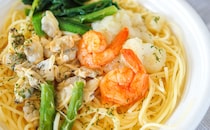 セブンの新作パスタ、具だくさんでウマすぎじゃないですか!?