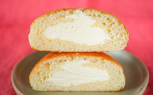 ファミマの「冷やして食べる」から新商品登場!クリームいっぱいでウマ!