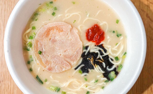 1杯300円!セブンで買える最上級スープがウマイ!具入りです