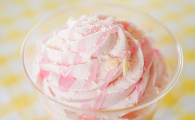 セブン新作スイーツは春らしい香りと、とろける舌触りがポイント！