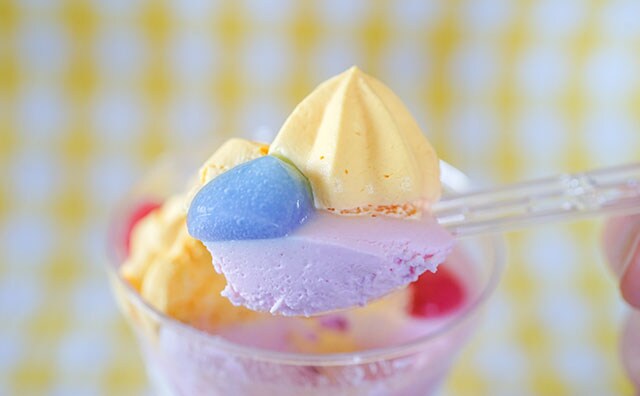 セブンの新作スイーツはカラフル＆おいしい！