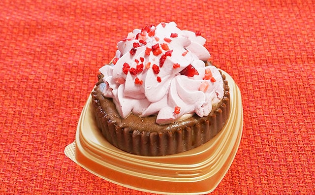 バスチーに新作！ベリベリかわいい見た目とお味にイチコロです！