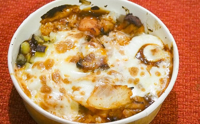 甘辛がクセになる！ローソンのドリアは韓国風！