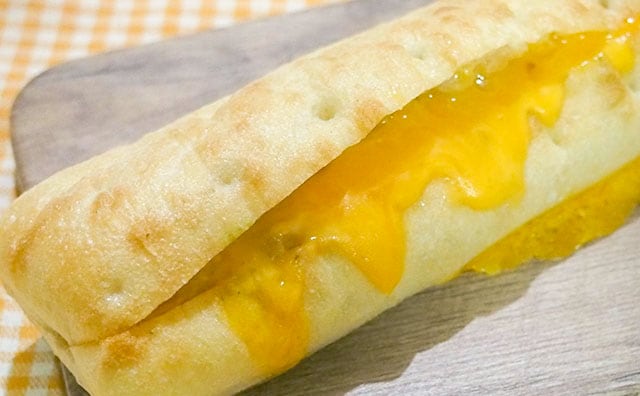 たっぷりツナがうれしい！ファミマのホットサンドは安定のうまさ！