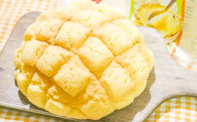 ファミマの本気が詰まったメロンパン、香りだけでもウマすぎでした！！