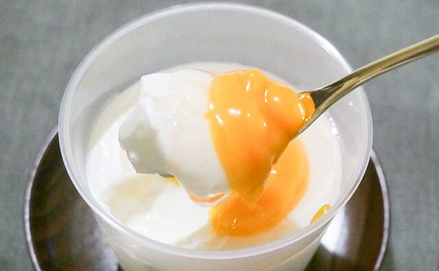 え、生卵!? ファミマの新作スイーツがおもしろい！