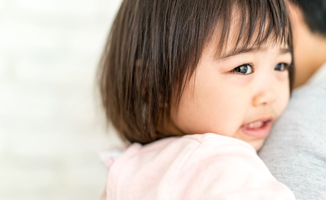 夜通し泣いた3歳長女…「ごめんね」娘の確認を取らず勝手に決行した自分たちを猛省