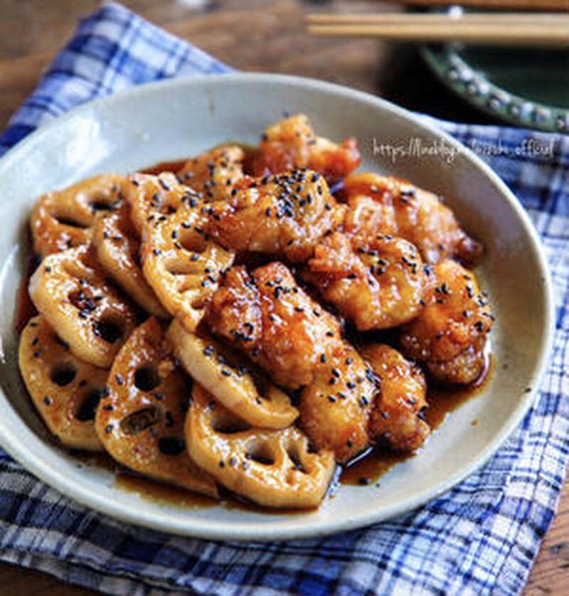 ごはんおかわり必至！「鶏むね肉とれんこん」で作るボリュームおかず