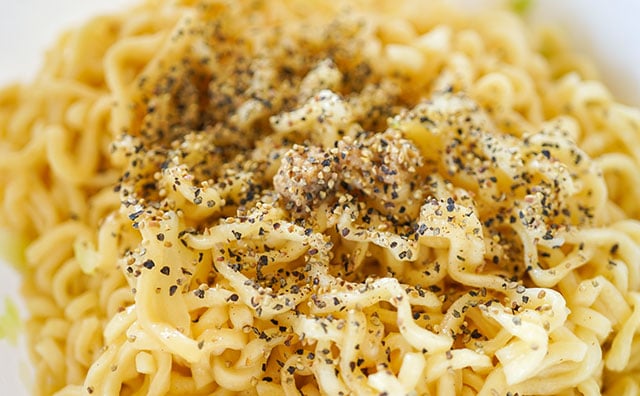 極太麺のU.F.O.新登場!パンチききまくりの味でした!