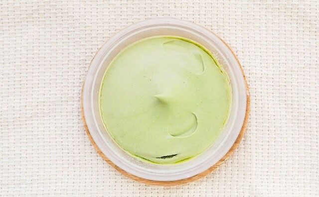 感動の生食感！抹茶好きならローソンの「生ワラモ」を食べるべし！