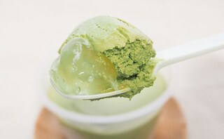 感動の生食感！抹茶好きならローソンの「生ワラモ」を食べるべし！