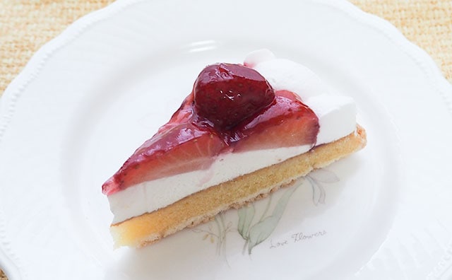 1個あたり210円！ローソンのケーキが欲張りセットだった！