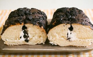 【布袋コラボ】ごつごつした岩（ロック）なパンって？