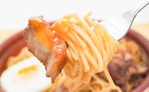 衝撃のガーリック感！ローソンの大盛パスタは肉も味わえる！