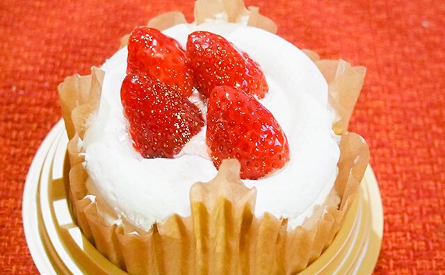 贅沢すぎ…!ローソンのあの絶品ケーキをホールで!