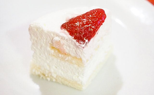 贅沢すぎ…!ローソンのあの絶品ケーキをホールで!