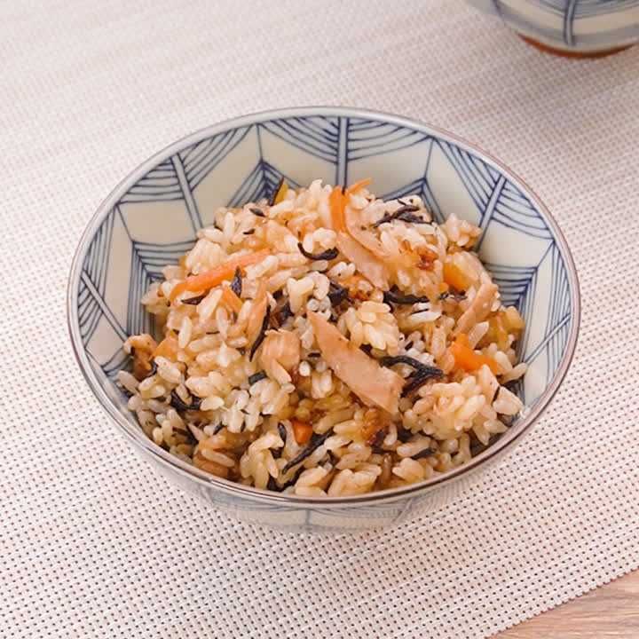 旨味たっぷり！ツナとひじきの炊き込みご飯