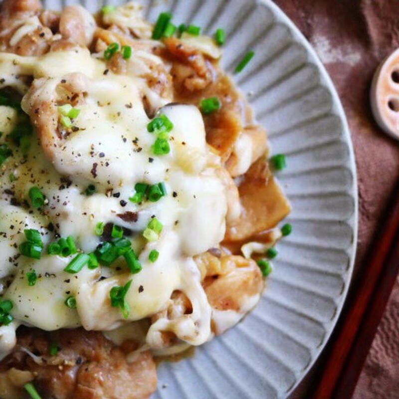 チーズが決め手！ごはんがすすむ鶏もも肉のおかず