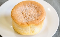 【大胆】ファミマのパンケーキの中には“あれ”がまるごと！！