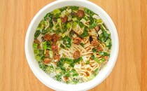 1分40秒で超カタ麺も！福岡でしか食べられない味がカップ麺に！