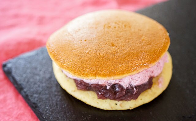 甘酸っぱいホイップ入りどら焼きは全部ウマイ【セブン新商品】