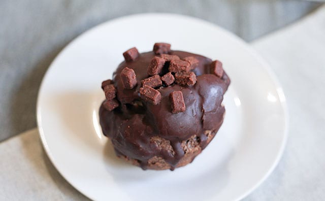 チョコ好きさんは絶対食べて！ローソンの新スイーツがビターで濃厚！