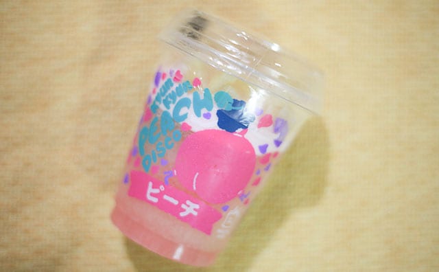 ひんやりうまー！新しい「フローズンパーティー」で口の中が桃パーティー状態！！