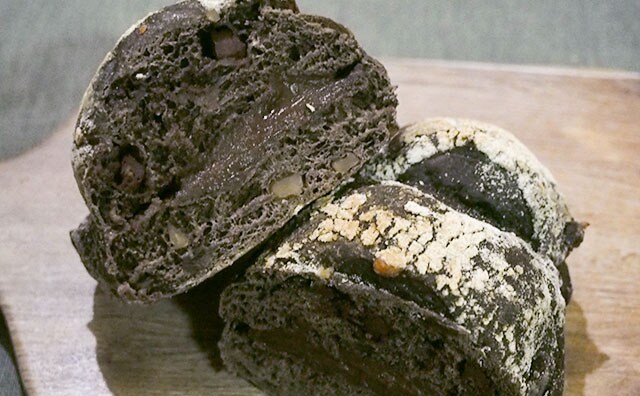 【関東限定】ローソンで見つけた黒いヤツ、夢のかたまりだった…！