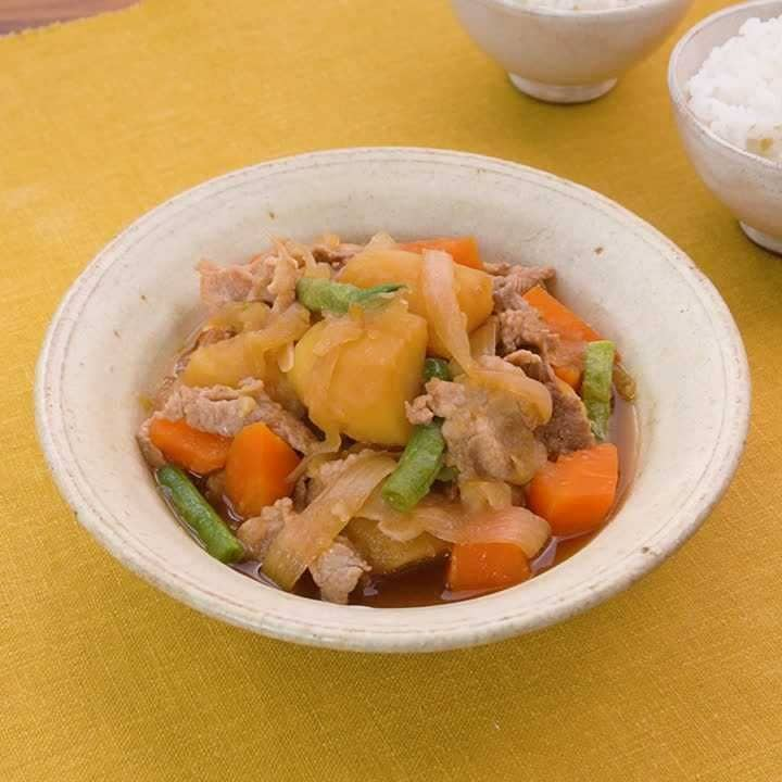 落ち着くおいしさ♪豚肉じゃが