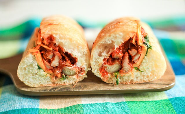 「めっちゃうまい」ファミマの348円サンドが具だくさんで美味!!