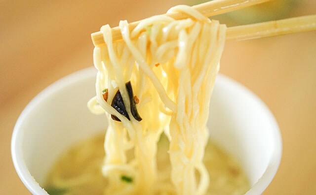 1位5連覇!話題の人気店監修カップ麺が全国で新発売!