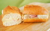 セブンの温めると激ウマになるサンドに新商品登場！やっぱ絶品！