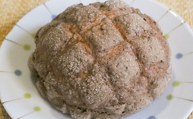 【6/1発売】ローソンのメロンパンは激甘だけどコーヒー風味がグッド！