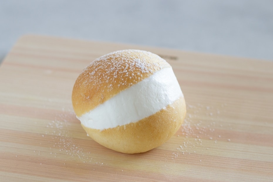 【超簡単】2021年のトレンド!話題の「マリトッツォ」自作レシピ