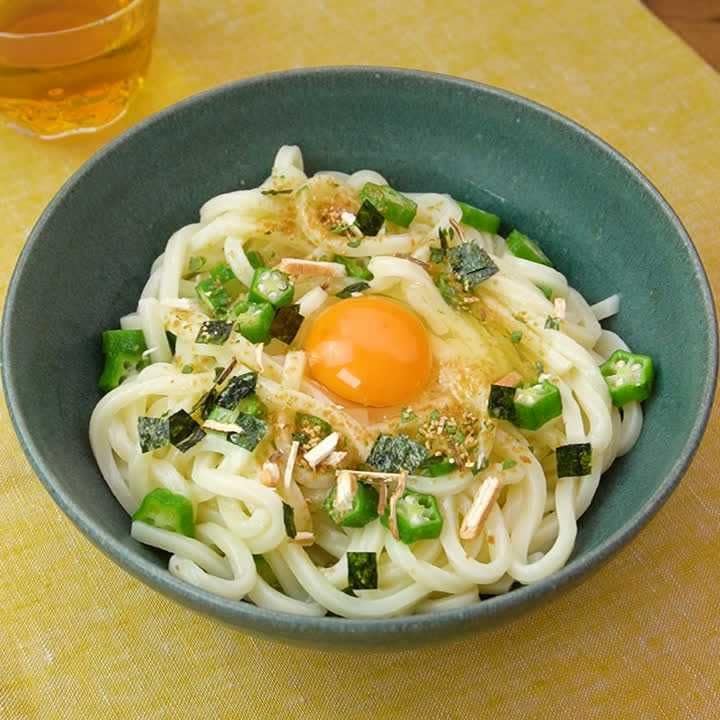 簡単に味が決まる！お吸い物の素で作る釜玉うどん