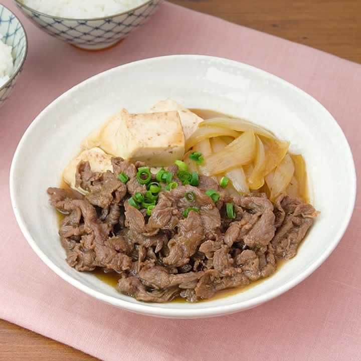 旨味が染み出す♪牛肉のすき煮