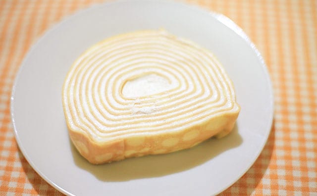 198円の隠れた名スイーツ！ファミマで謎の新商品を発見！！