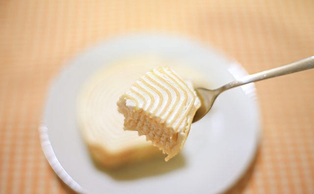 198円の隠れた名スイーツ！ファミマで謎の新商品を発見！！