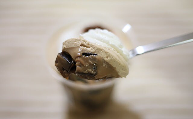 苦みがナイス！コーヒー好きにおすすめのファミマスイーツが復活した！