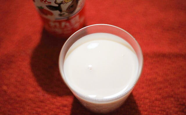 「うますぎ!」と話題!練乳好き歓喜のドリンクがファミマから出た!