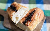 ファミマには食べごたえ抜群のシュークリーム（？）がある！