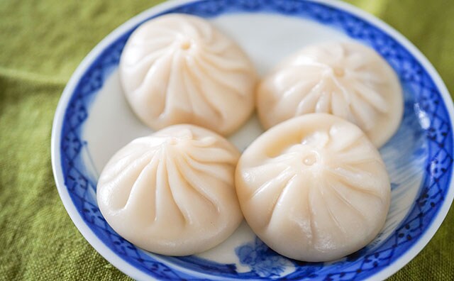 フライパン不要！セブンの肉汁あふれるレンチン小籠包がウマイ！