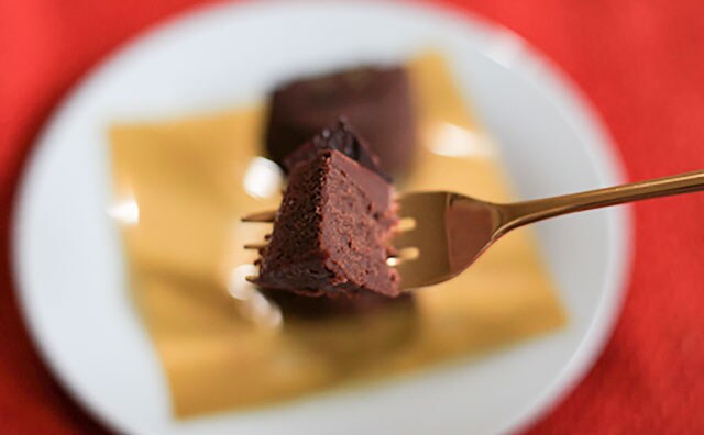 買って後悔…!ローソンのGODIVAコラボ新作は…