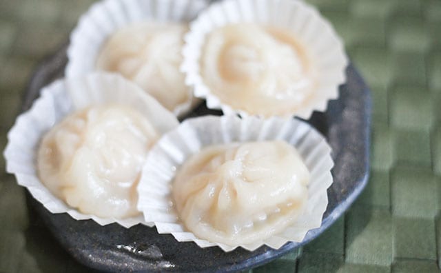 200円で本格小籠包!ファミマのこれ、手間はかかるけど美味です!