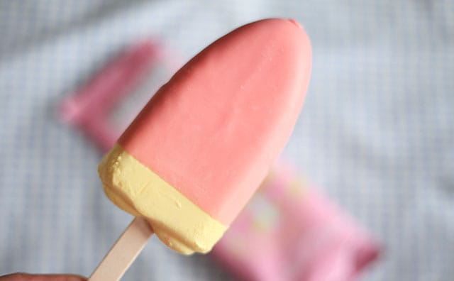 いちご味じゃないんかい！ローソンの“ゆめかわ”アイスに騙された！