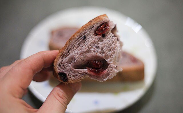 ブルーベリーが“ベリー”グッド！ふにゃもち食感のマチノパン